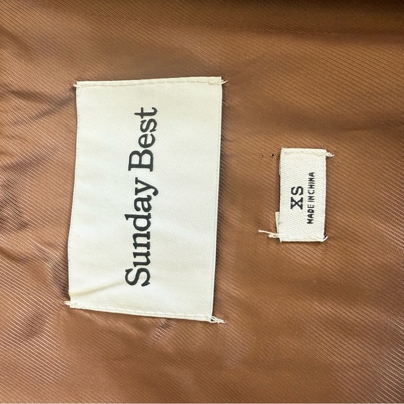 Aritzia Gabby Shirt Jacket 
Brown Leather Jacket for Women - Picture 4 of 4